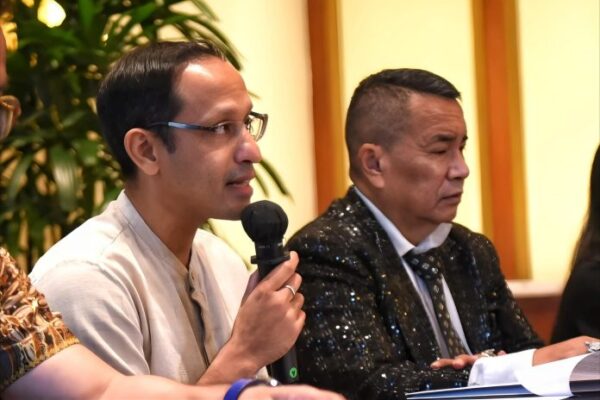 Nadiem Klaim Laptop Chromebook Bermanfaat untuk Sekolah